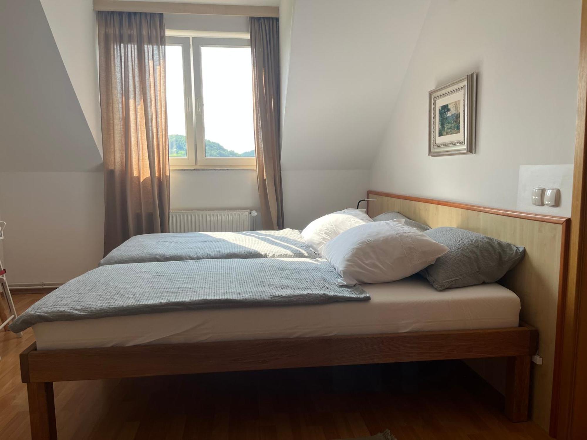Bed and Breakfast Karla'S House Dobje pri Planini Esterno foto